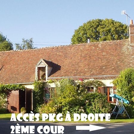 Gite De La Galaisiere Préaux Exteriör bild