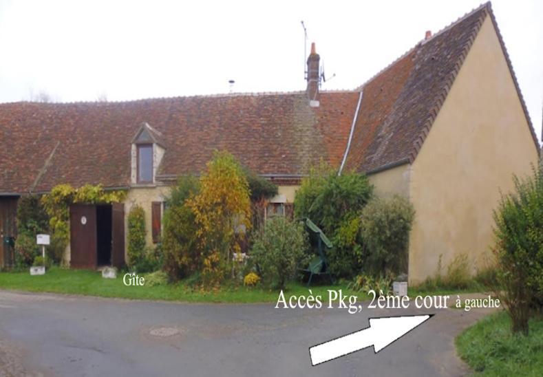 Gite De La Galaisiere Préaux Exteriör bild
